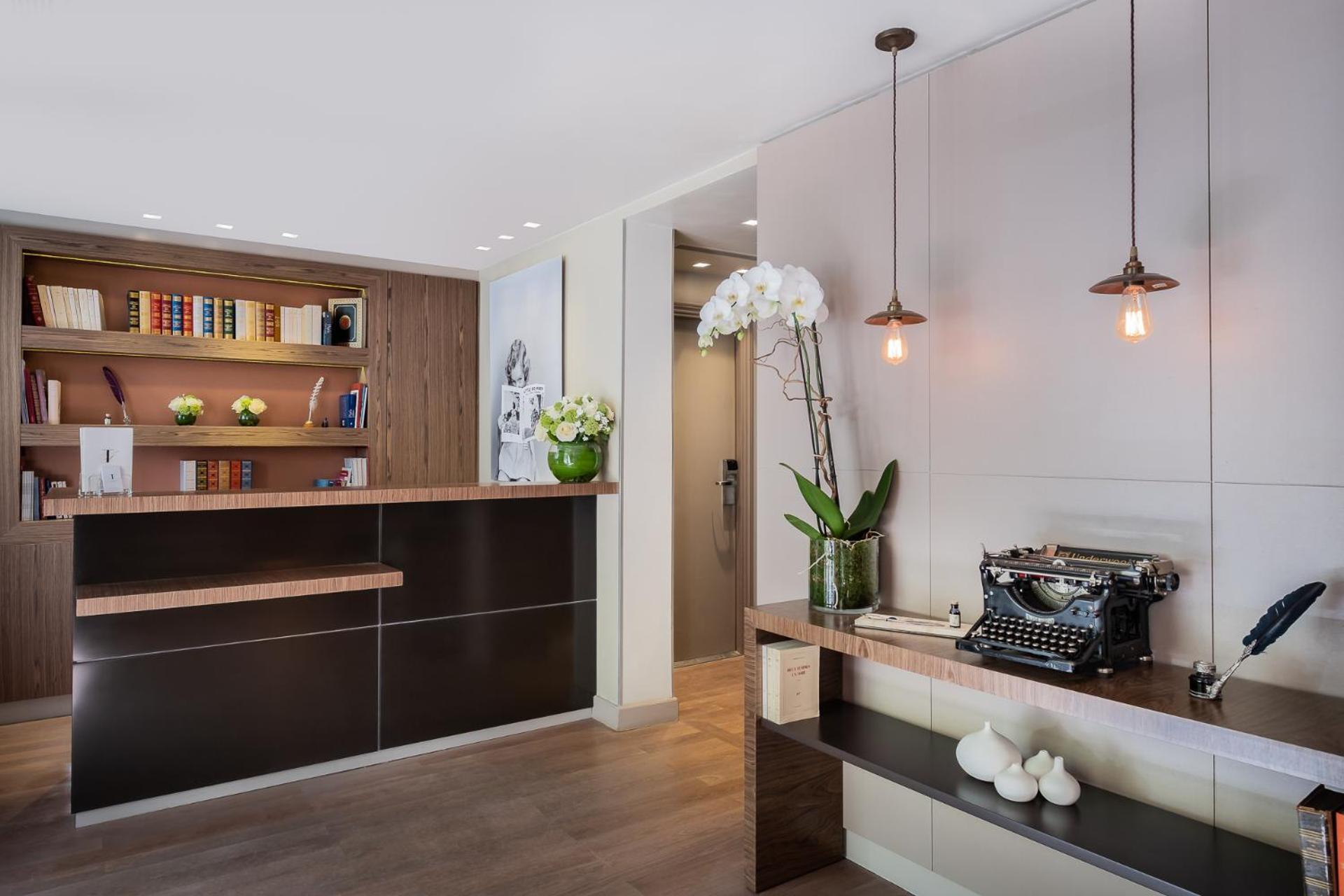 Le Tourville By Inwood 4*