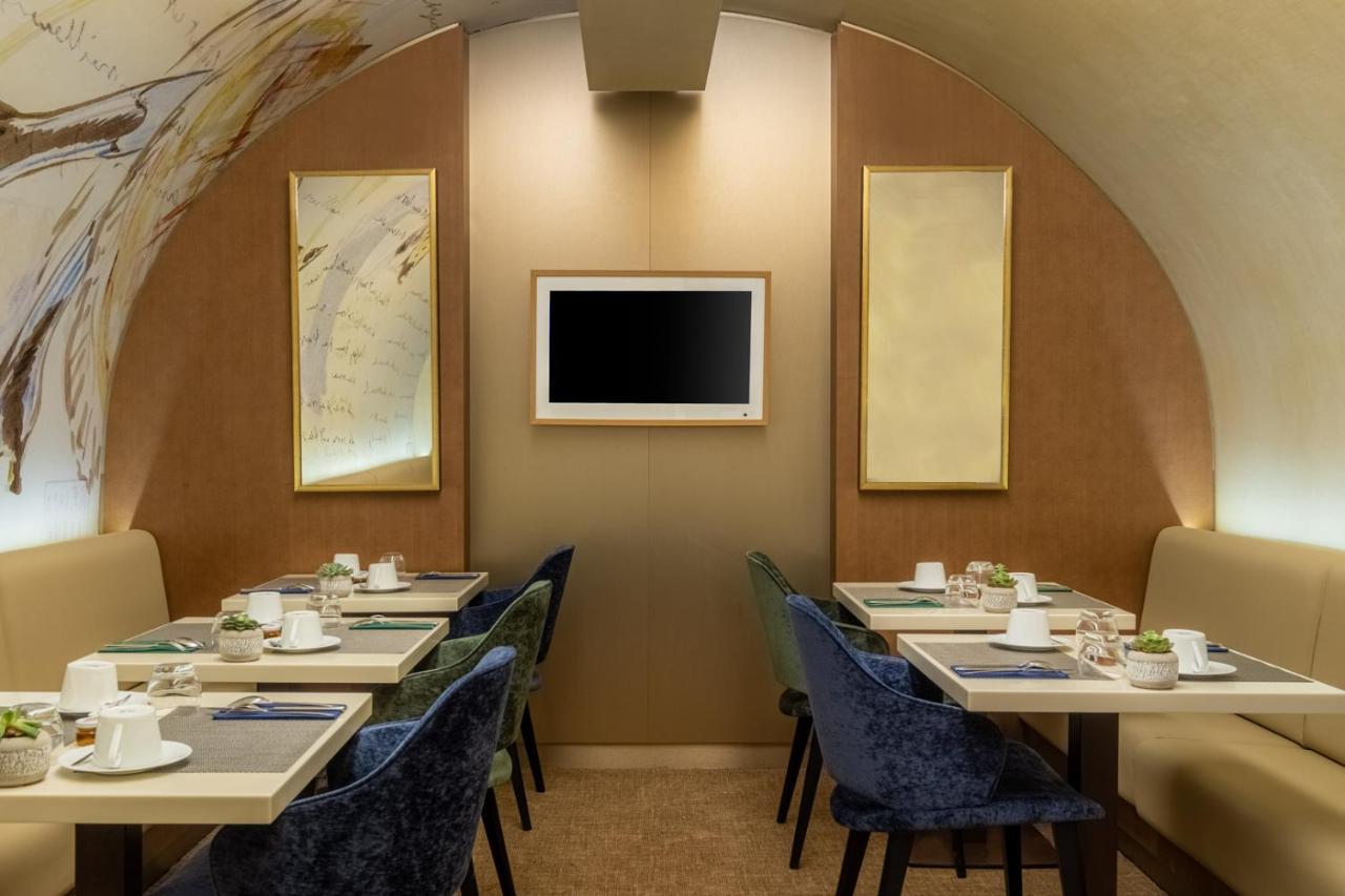 Le Tourville By Inwood