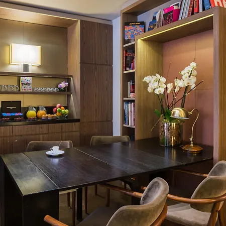 Le Tourville By Inwood Hotel
