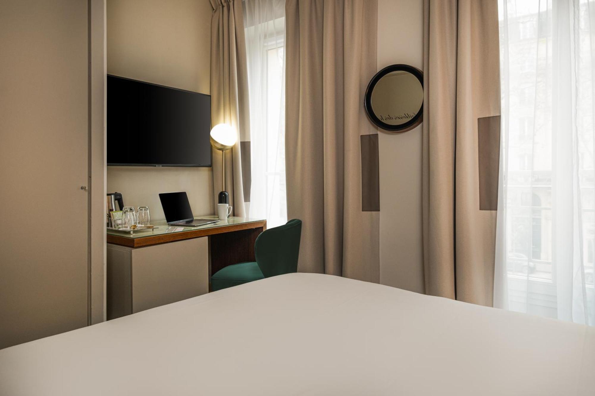 Hotel Le Tourville By Inwood Parigi