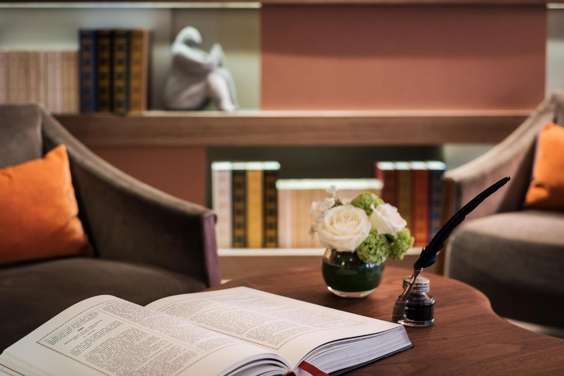 Le Tourville By Inwood Hotel 4*