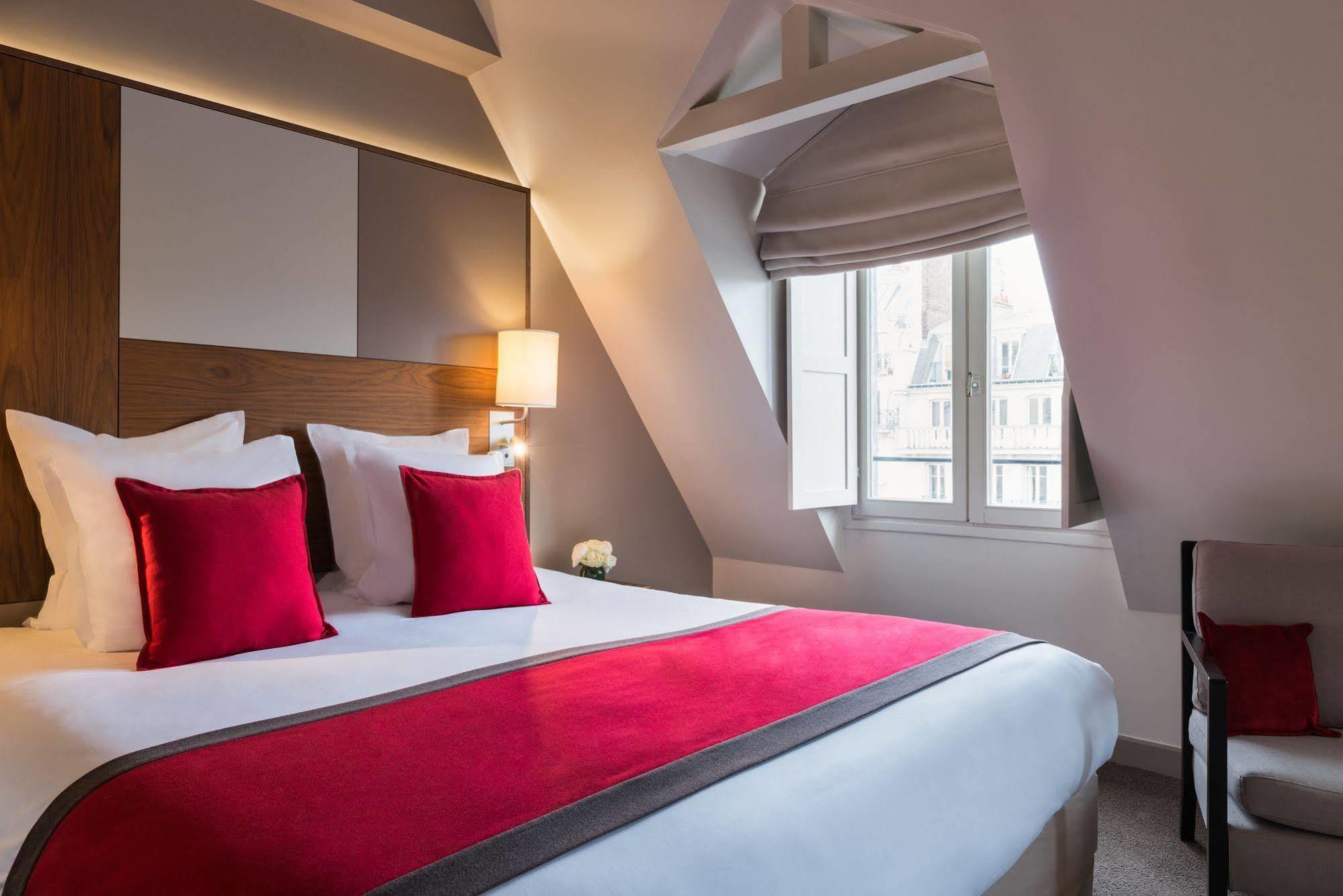 Hotel Le Tourville By Inwood Parigi